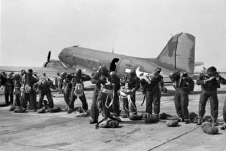555th Parachute Infantry Regiment - The Triple Nickles